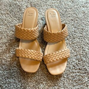 Pink/Tan heels size 9 1/2